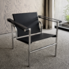 Silla LC1 en piel negra y acero cromado